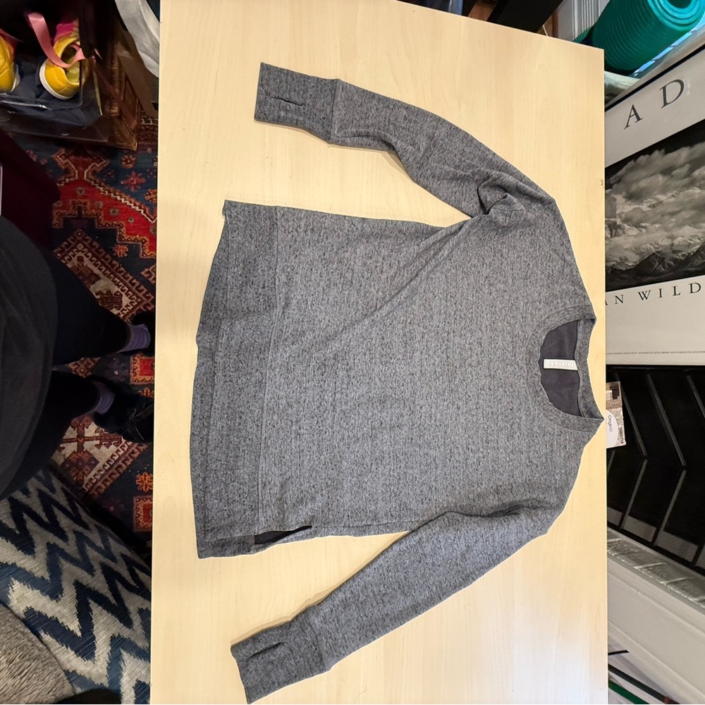 Women’s Athleta sweatshirt